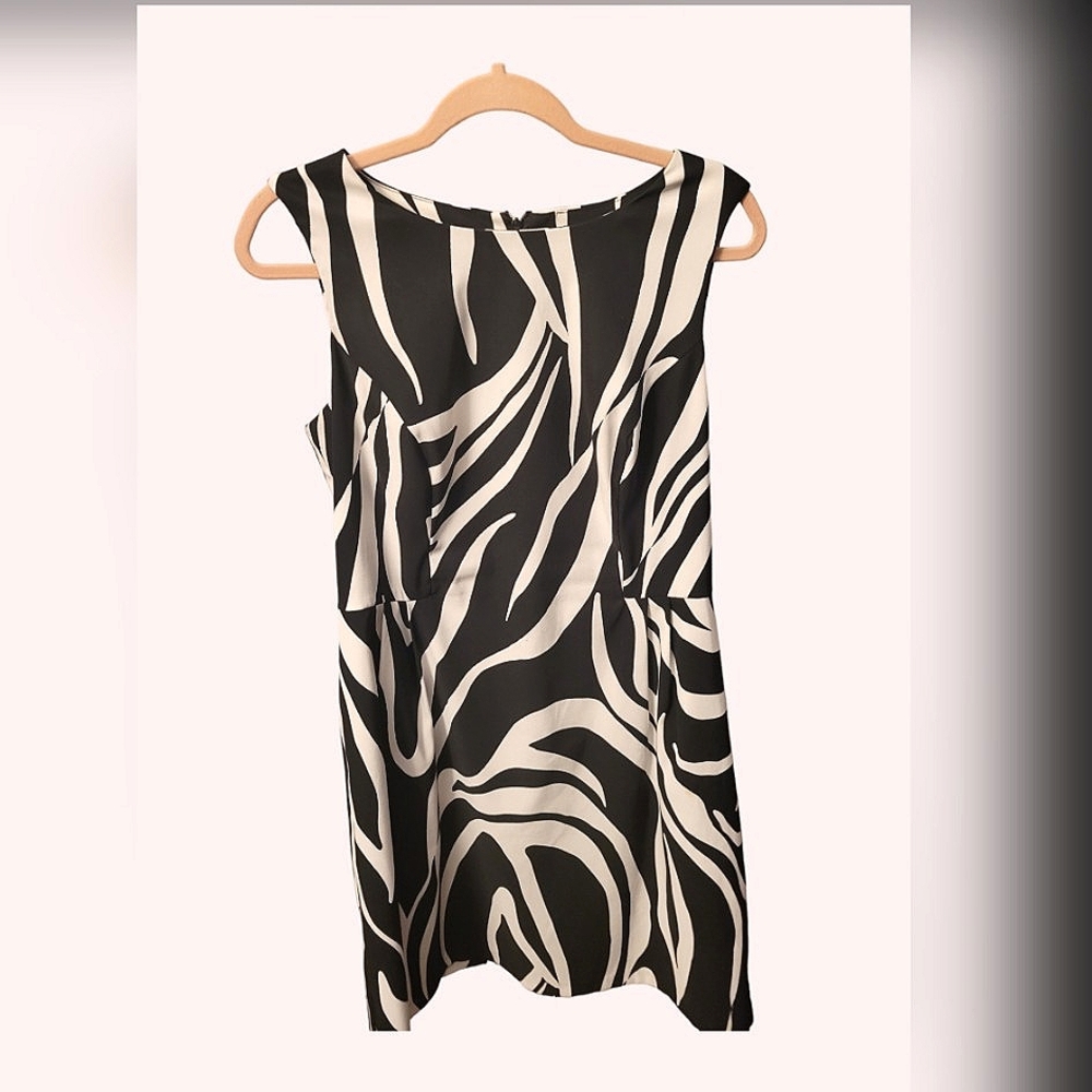 Dress Barn black/white dress size 14